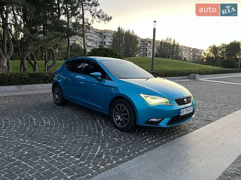 Хетчбек SEAT Leon 2015 в Дніпрі