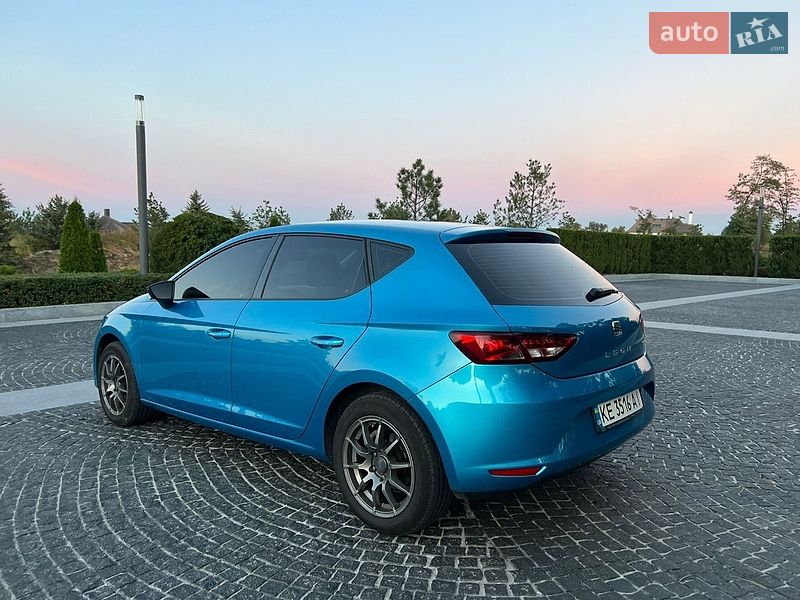 Хетчбек SEAT Leon 2015 в Дніпрі