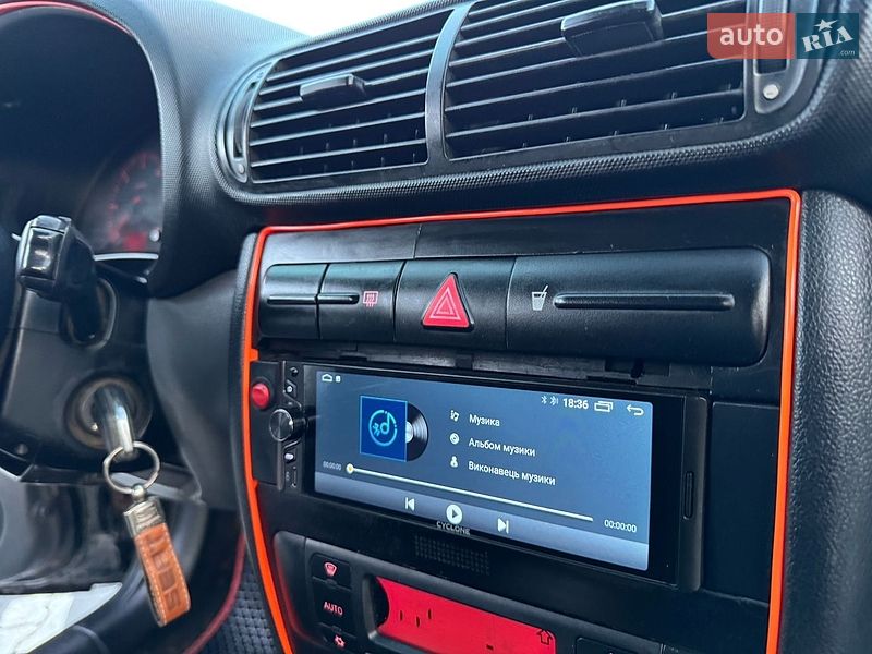 Хетчбек SEAT Leon 2000 в Кам'янець-Подільському