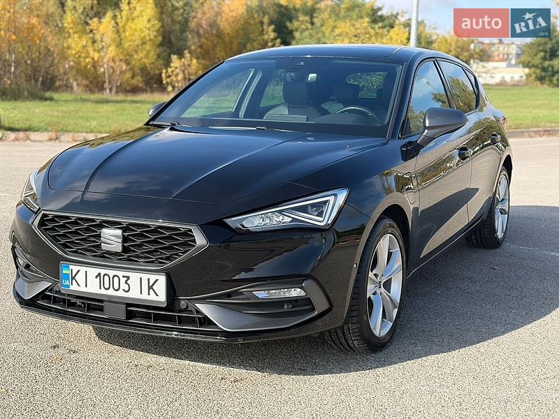 Хэтчбек SEAT Leon 2020 в Киеве