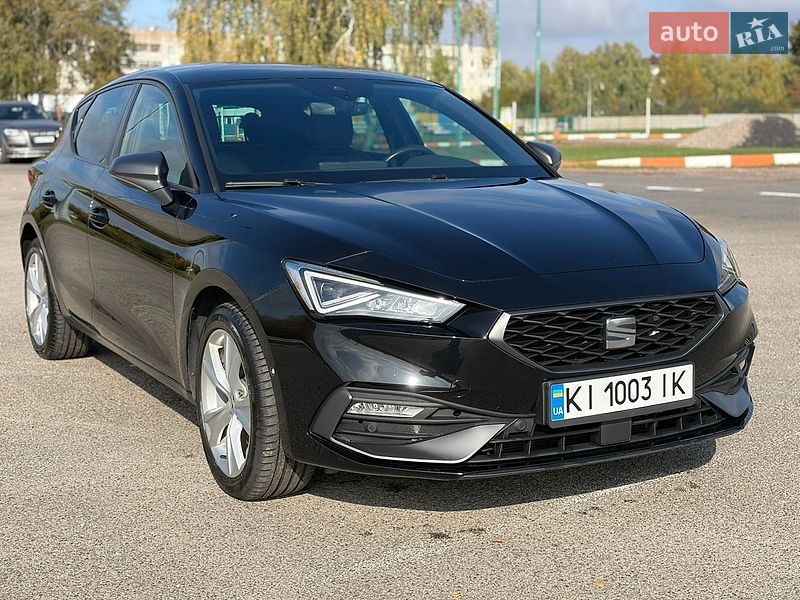 Хэтчбек SEAT Leon 2020 в Киеве