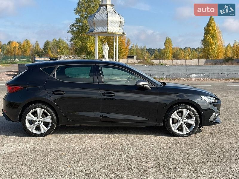 Хэтчбек SEAT Leon 2020 в Киеве