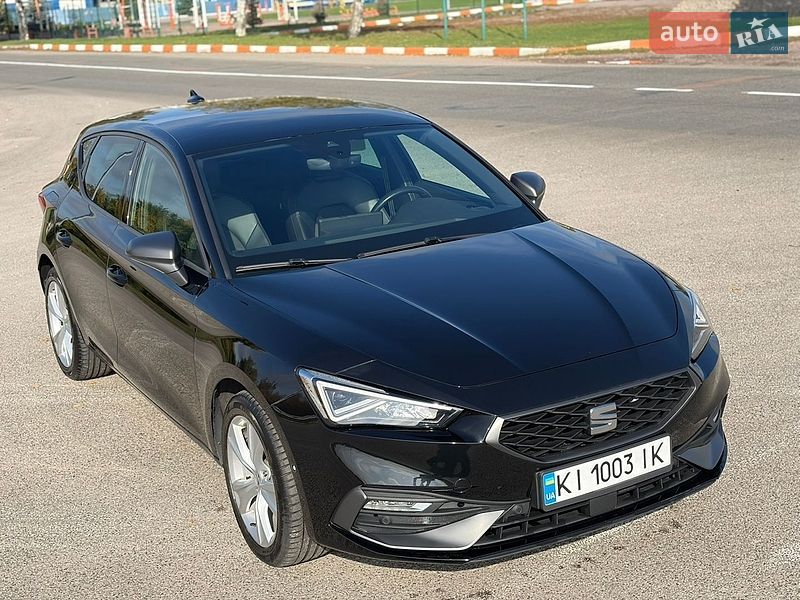 Хэтчбек SEAT Leon 2020 в Киеве