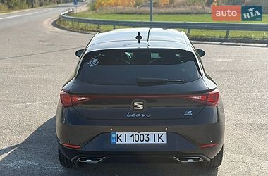 Хэтчбек SEAT Leon 2020 в Киеве