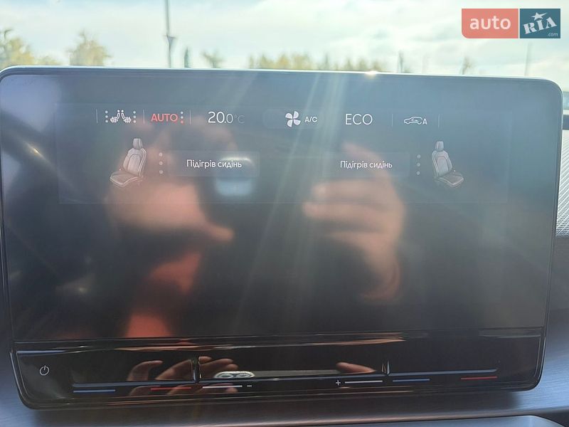 Хэтчбек SEAT Leon 2020 в Киеве