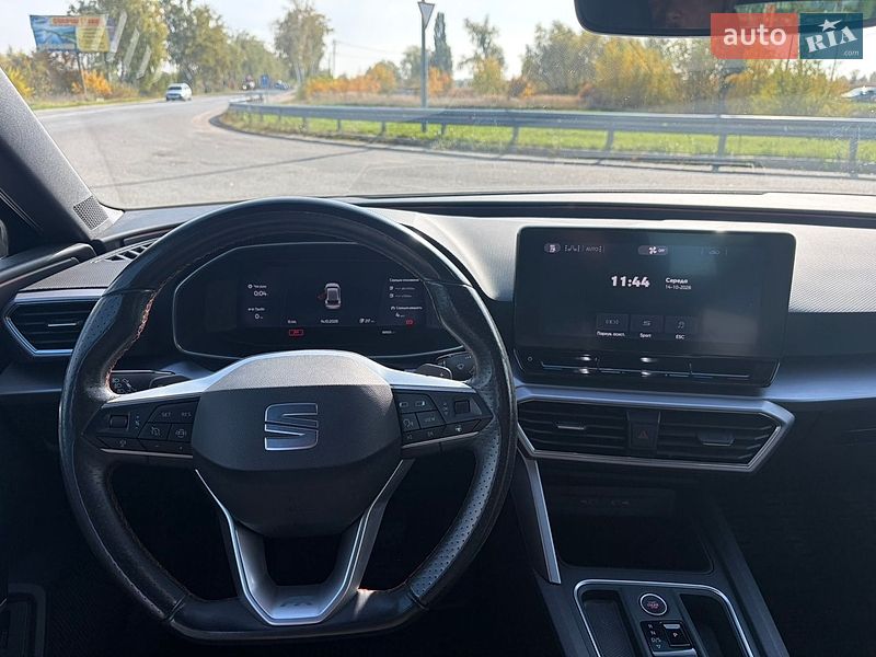Хэтчбек SEAT Leon 2020 в Киеве
