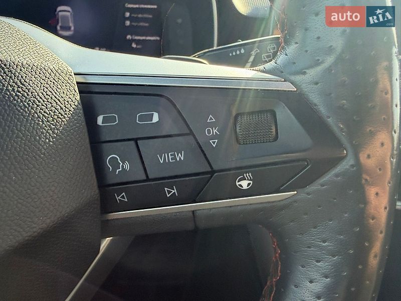 Хэтчбек SEAT Leon 2020 в Киеве