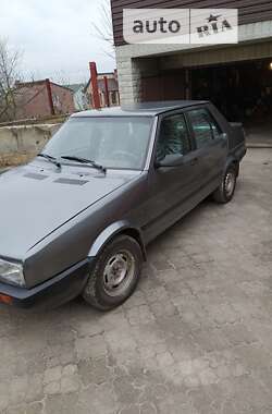 Седан SEAT Malaga 1990 в Ровно