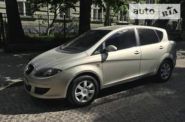 Минивэн SEAT Toledo 2004 в 