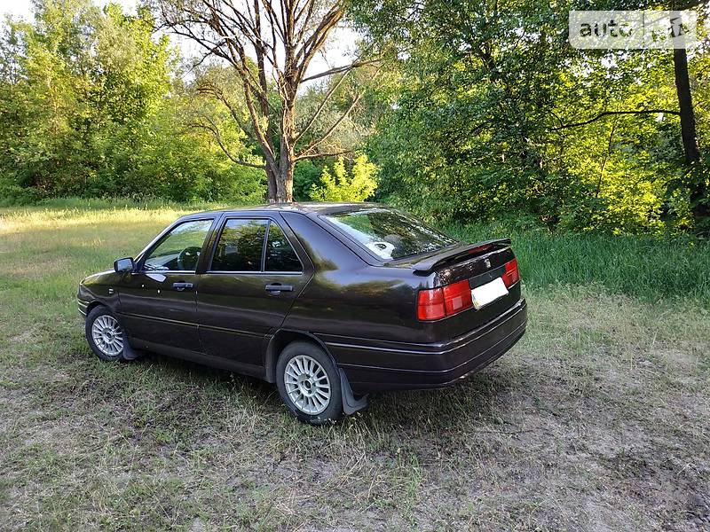 Хетчбек SEAT Toledo 1992 в Лебедині