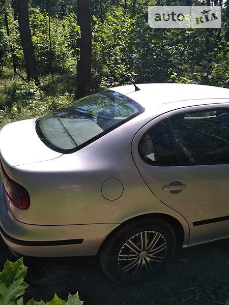 Седан SEAT Toledo 2000 в Шепетівці