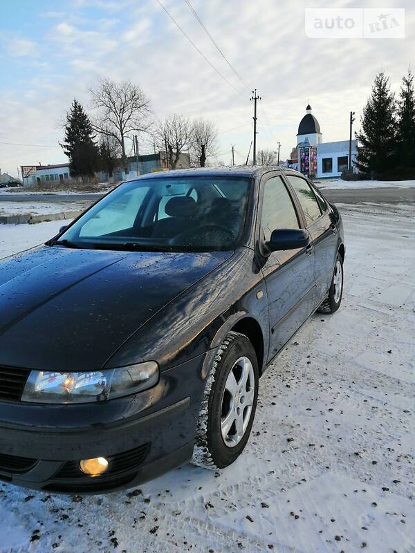 Седан SEAT Toledo 1999 в Бучаче