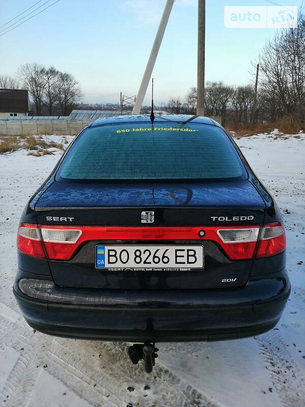 Седан SEAT Toledo 1999 в Бучаче