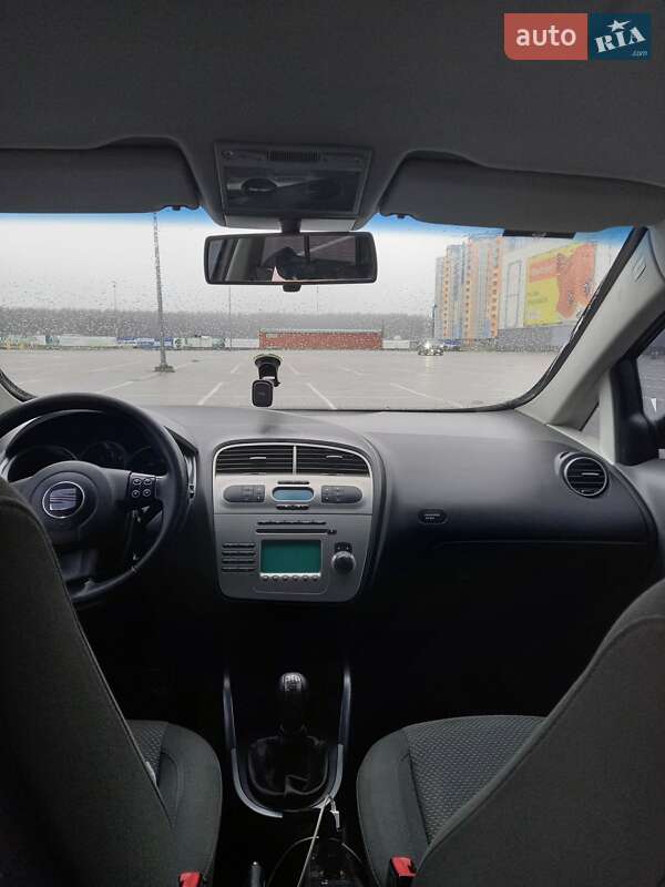 Седан SEAT Toledo 2005 в Києві