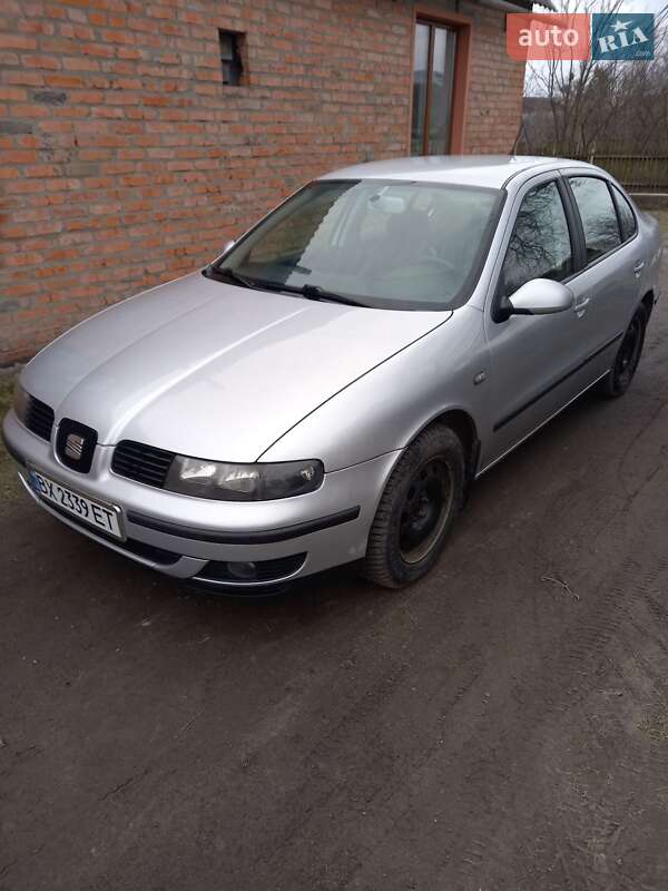 Седан SEAT Toledo 2004 в Мирополі