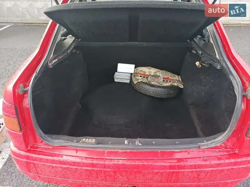 Ліфтбек SEAT Toledo 1992 в 