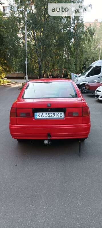 Лифтбек SEAT Toledo 1992 в Киеве