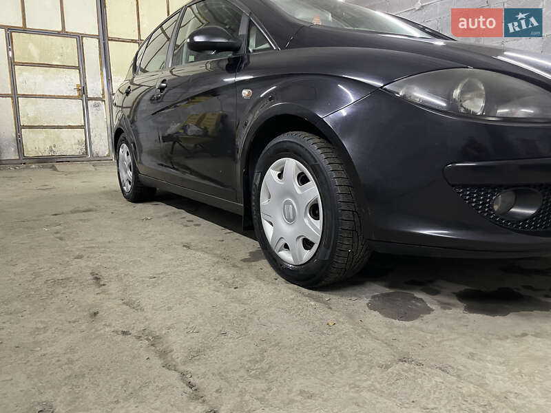 Хетчбек SEAT Toledo 2008 в Вінниці