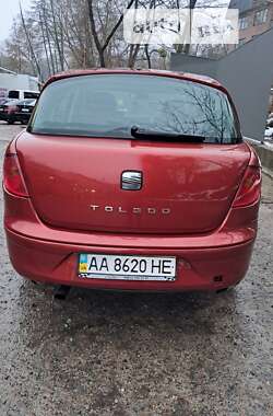 Мінівен SEAT Toledo 2008 в Києві