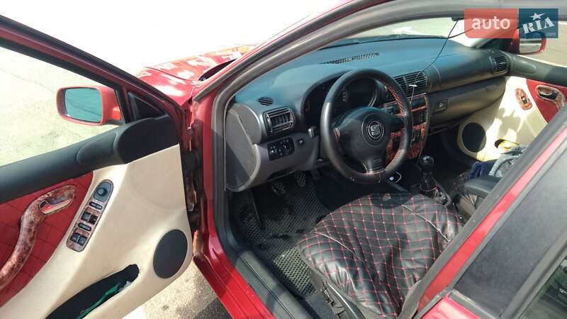 Седан SEAT Toledo 2003 в Харькове