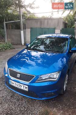 Лифтбек SEAT Toledo 2012 в 