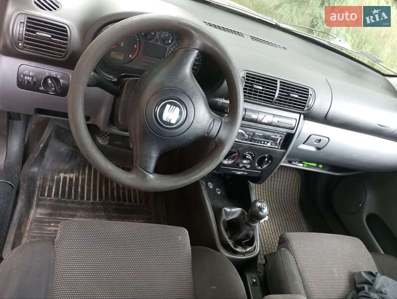 Седан SEAT Toledo 2000 в Дубровице фото Седан SEAT Toledo 2000 в Дубровице