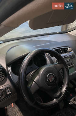 Хэтчбек SEAT Toledo 2008 в 