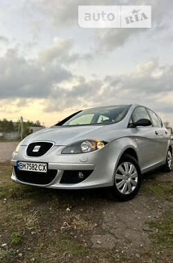 Хэтчбек SEAT Toledo 2005 в Глухове