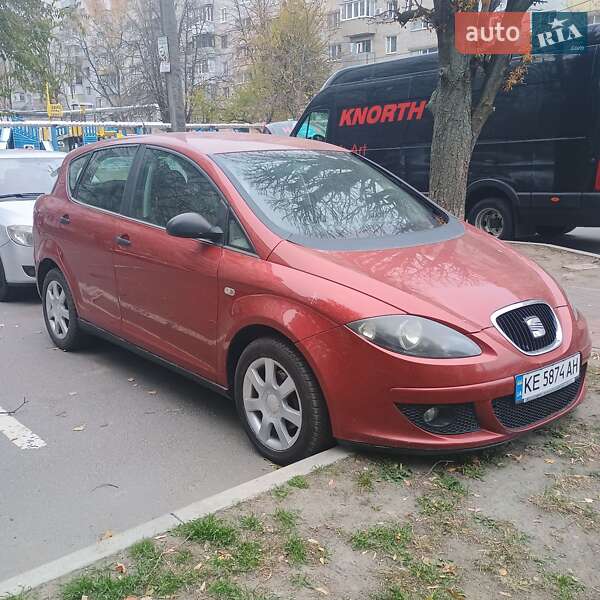 Хэтчбек SEAT Toledo 2008 в Днепре