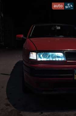 Седан SEAT Toledo 1993 в 
