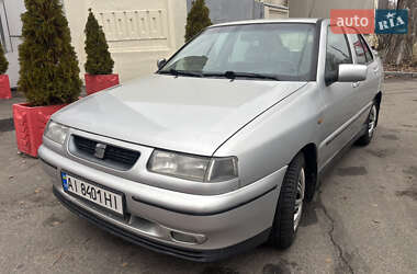 Седан SEAT Toledo 1999 в Києві