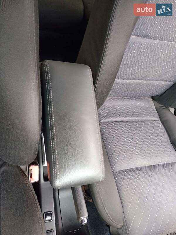 Седан SEAT Toledo 2002 в Кривом Роге фото 27 Седан SEAT Toledo 2002 в Кривом Роге