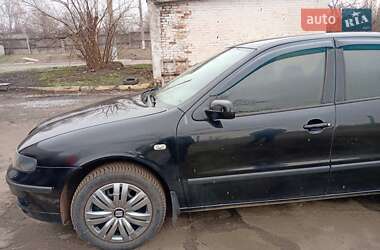Седан SEAT Toledo 2002 в 