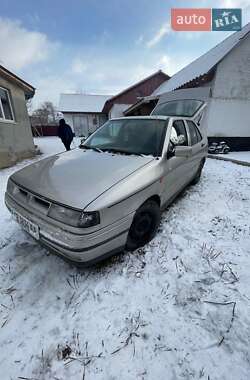 Седан SEAT Toledo 1994 в Радивиліві