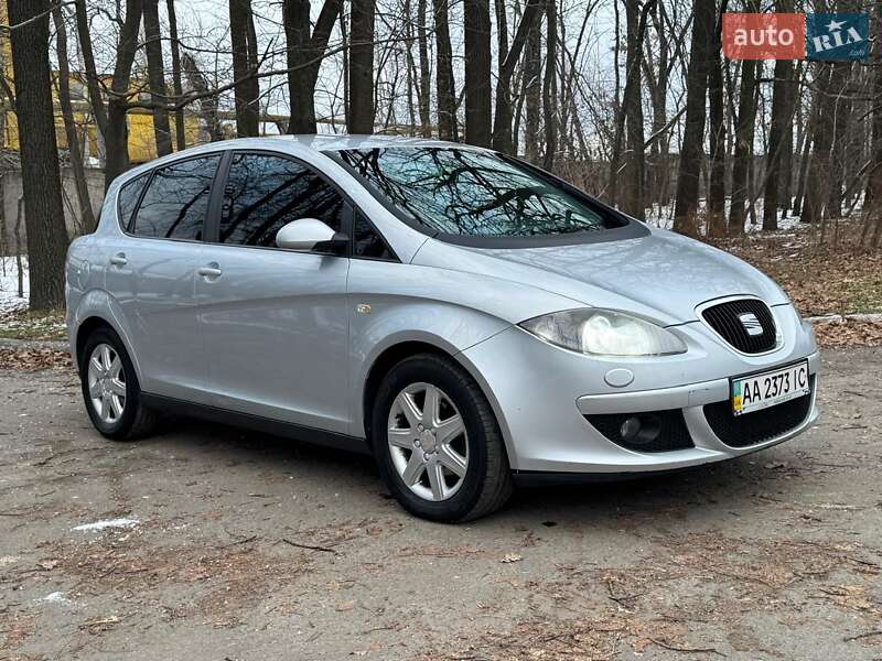 Хэтчбек SEAT Toledo 2008 в Киеве