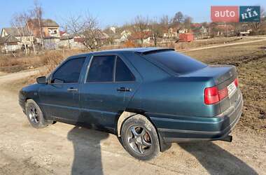 Седан SEAT Toledo 1992 в Новому Розділі