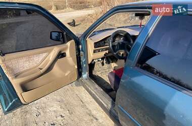 Седан SEAT Toledo 1992 в Новому Розділі