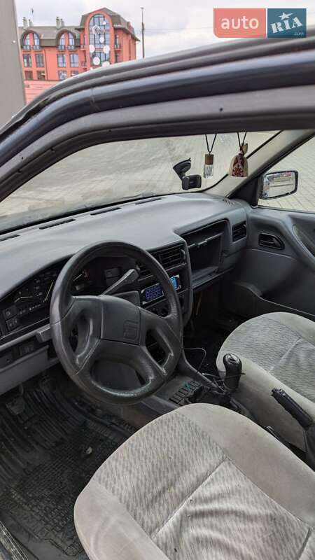 Седан SEAT Toledo 1993 в Дрогобичі