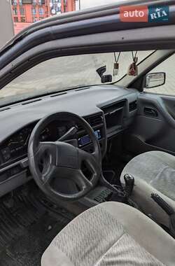 Седан SEAT Toledo 1993 в 