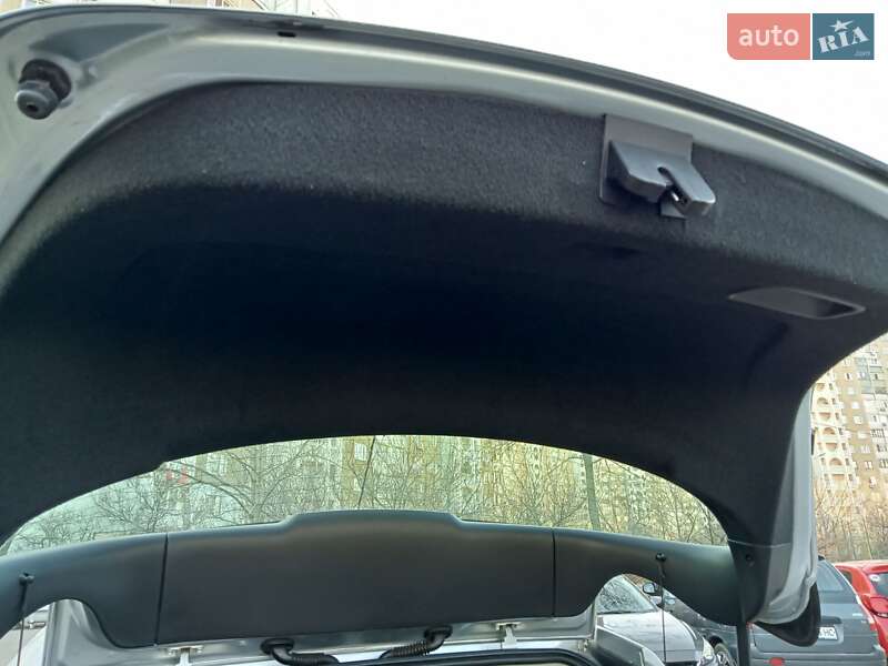Хэтчбек SEAT Toledo 2008 в Киеве