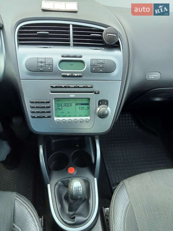 Хэтчбек SEAT Toledo 2008 в Киеве