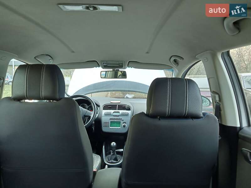Хэтчбек SEAT Toledo 2008 в Киеве