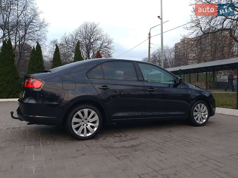 Лифтбек SEAT Toledo 2013 в Киеве