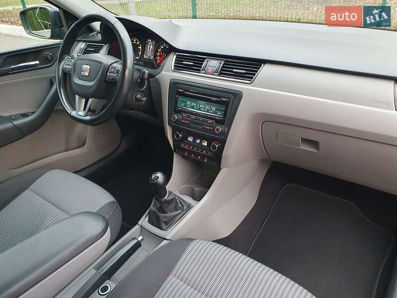Лифтбек SEAT Toledo 2013 в Киеве