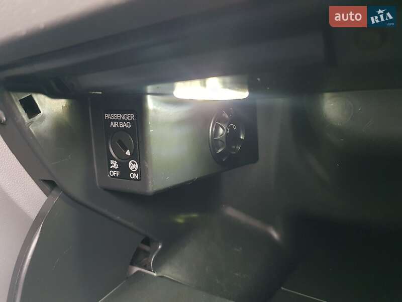 Лифтбек SEAT Toledo 2013 в Киеве