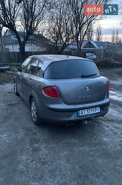 Хэтчбек SEAT Toledo 2005 в 