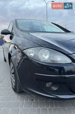 Хэтчбек SEAT Toledo 2006 в 