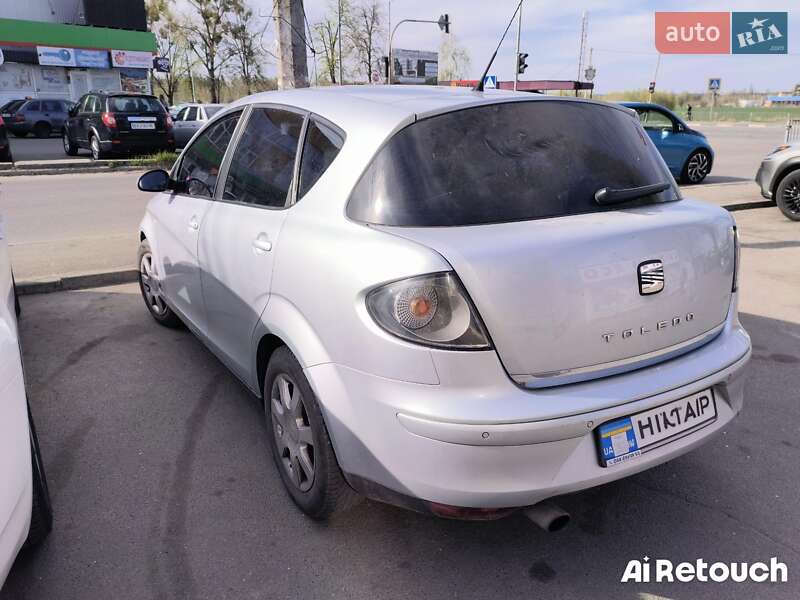 Хэтчбек SEAT Toledo 2006 в Буче