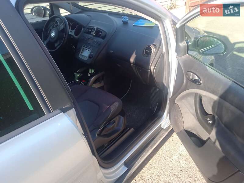 Хетчбек SEAT Toledo 2005 в Здолбуніві