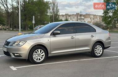 Лифтбек SEAT Toledo 2014 в 